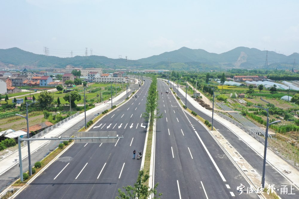 Západné rozšírenie Beilun Huangshan Road (Xiaojiajiang Road - Fuchunjiang Road) oficiálne spustené pre premávku